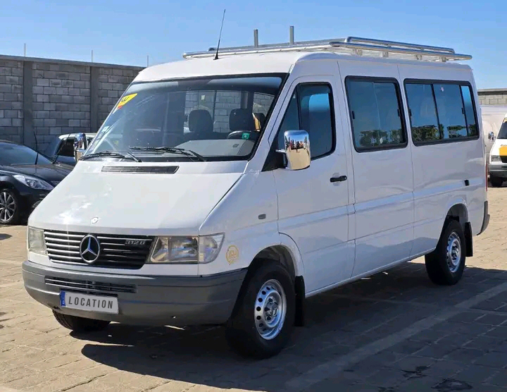 Mercedes Sprinter - location voiture Antananarivo Madagascar